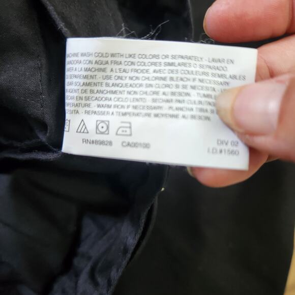 Gloria Vanderbilt Black 12 Cargo Capri Pants - Picture 12 of 14